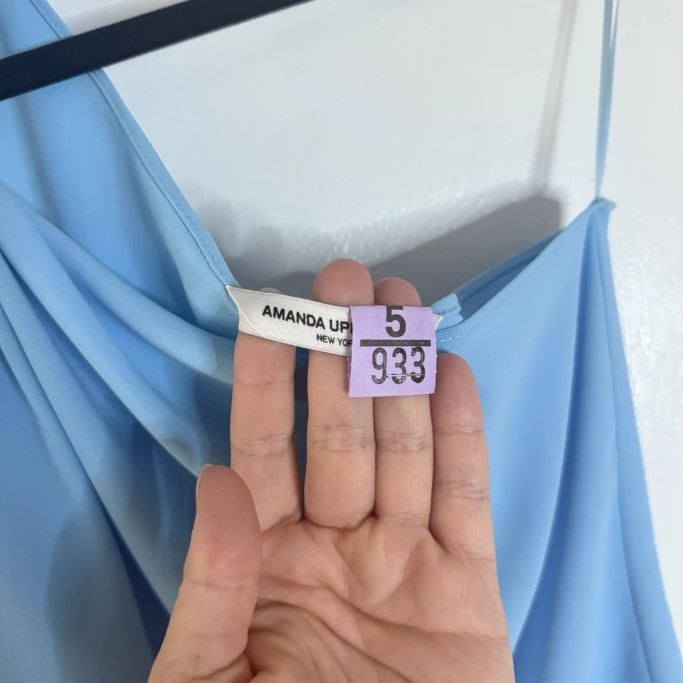 Camiseta sin mangas Amanda Uprichard para mujer S de un hombro azul claro manga 1 Foto 4 de 4