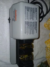 Chef's Choice - Commercial Diamond Hone Electric Knife Sharpener - Model 2000