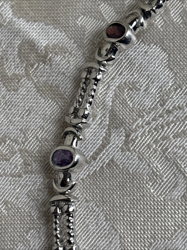 "Pulsera Lia Sophia So Real 7"" tono plata detalles multicolores firmada usada en excelente estado" Foto 3 de 4