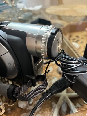 【7/19まで！】HITACHI DVD CAM メガピクセルCCD 240倍 Hitachi Mega Pixel CCD 240x Ultra Vision DVD Camcorder