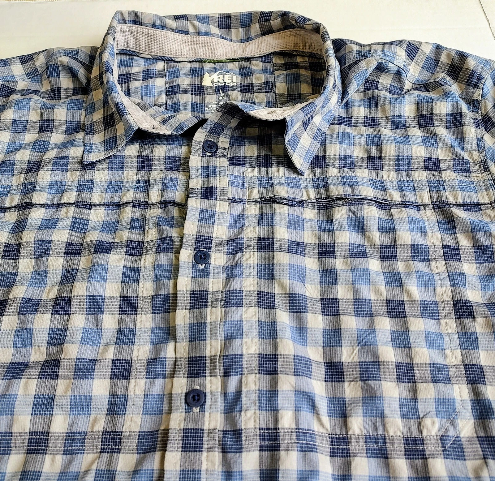 Rei Coop Hiking Shirt Mens L Blue Plaid Button Up Outdoor Vented Short Sleeve