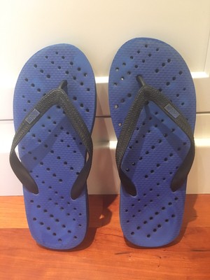 aquaflops shower shoes