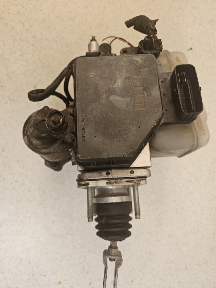 2006-2010 Hummer H3 Abs Anti-Lock Brake Pump Master Cylinder