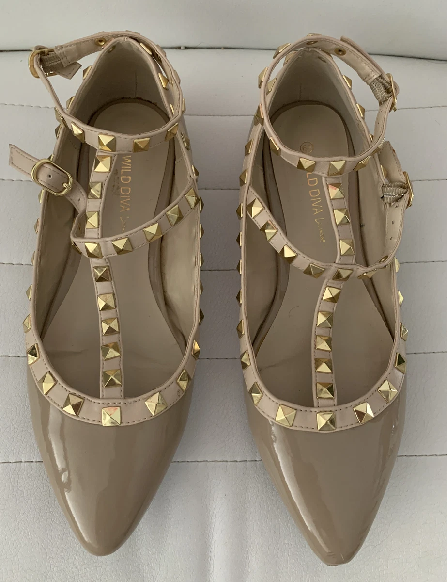 Wild Diva Lounge Womens Taupe Patent Leather Pointy Toe Mule Flats