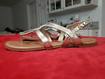KELLY & KATIE Women's Faux Leather Gold Poppie Flat Sandals Size