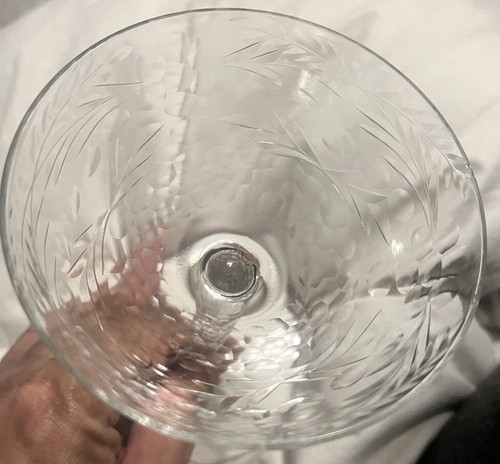 Set 6 Stunning Hollow Diamond Honeycomb Cut Etched Crystal Champagne Saucers - Picture 7 of 7