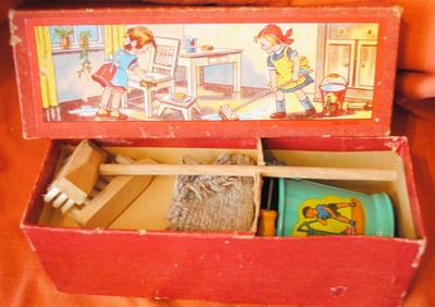 toy house cleaning set