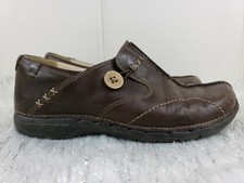 CLARKS Unstructured Brown Slip On Comfort Button Shoes Size 7M 85072