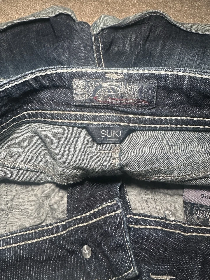 Pantalones cortos plateados Suki para mujer 26 (26x5) azules tiro bajo lavado oscuro Foto 4 de 4