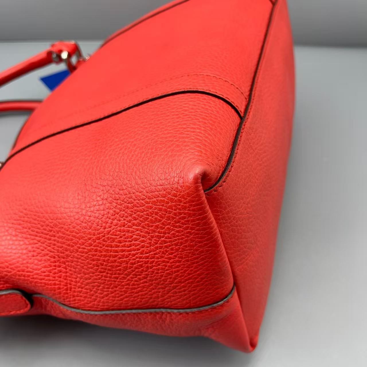 Gucci Red Interlocking G Grain Leather Hand Crossbody Tote Bag AUTH — image 10