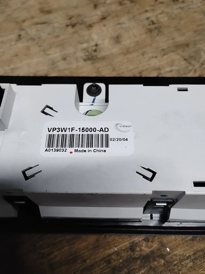 2003 LINCOLN & TOWN CAR CENTER DASHBOARD ANALOG CLOCK VP3W1F-15000-AD - Image 3 of 3