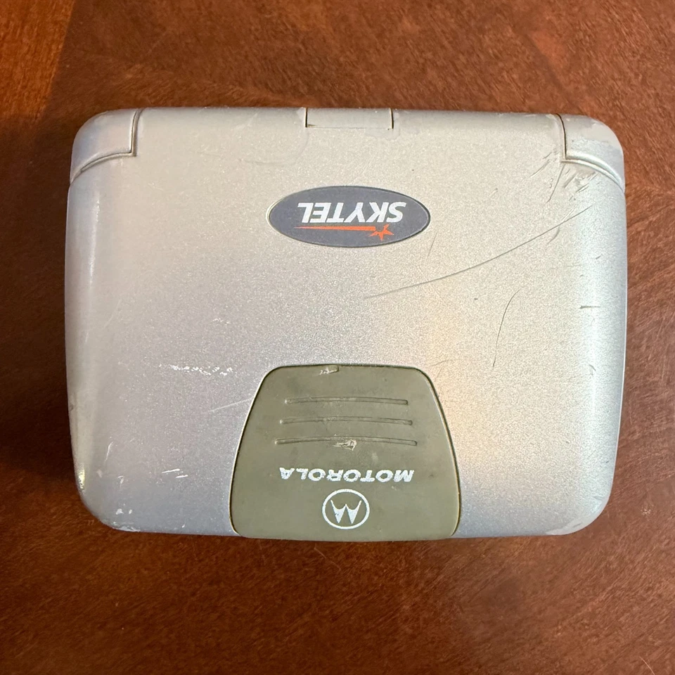 Vintage Motorola Timeport A06JFB5806AJ SkyTel Pager Communicator and cellular - Image 3 of 4