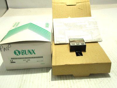 NEW SUNX DP2-40E VACUUM PRESSURE SENSOR