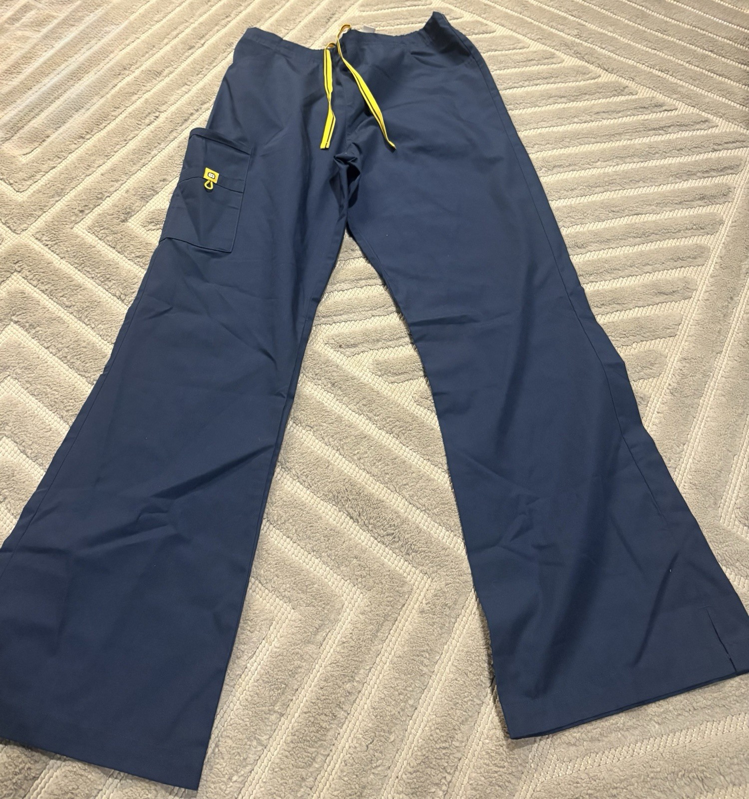 WonderWink Scrub Pants Women’s Size M Navy Yellow Drawstring Flare Leg NWT