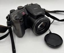 Fujifilm Finepix S602 Zoom Digital Bridge Camera