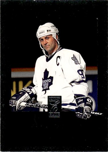 1995 Donruss Elite Doug Gilmour [Die-Cuts Uncut] #92 card