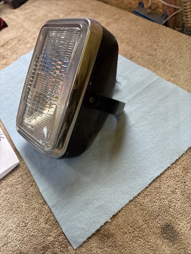 1984 Honda Trx 200 Headlight Bucket Lens Assembly 311 - Picture 3 of 12