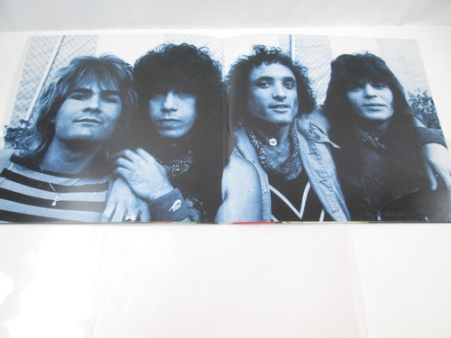 Quiet Riot Metal Health FRM-38443 mit OBI Japan LP Vinyl - Bild 10 von 10