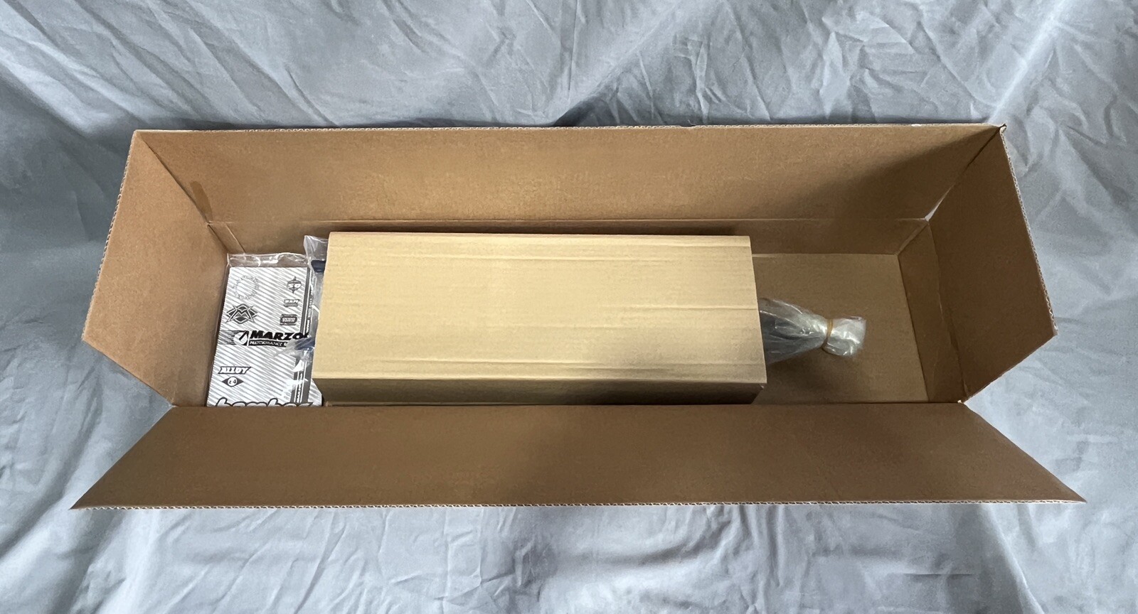 NOS Marzocchi Bomber Z4 Fork 26" 9x100mm 70mm Travel 1 1/8" Uncut Steertube
