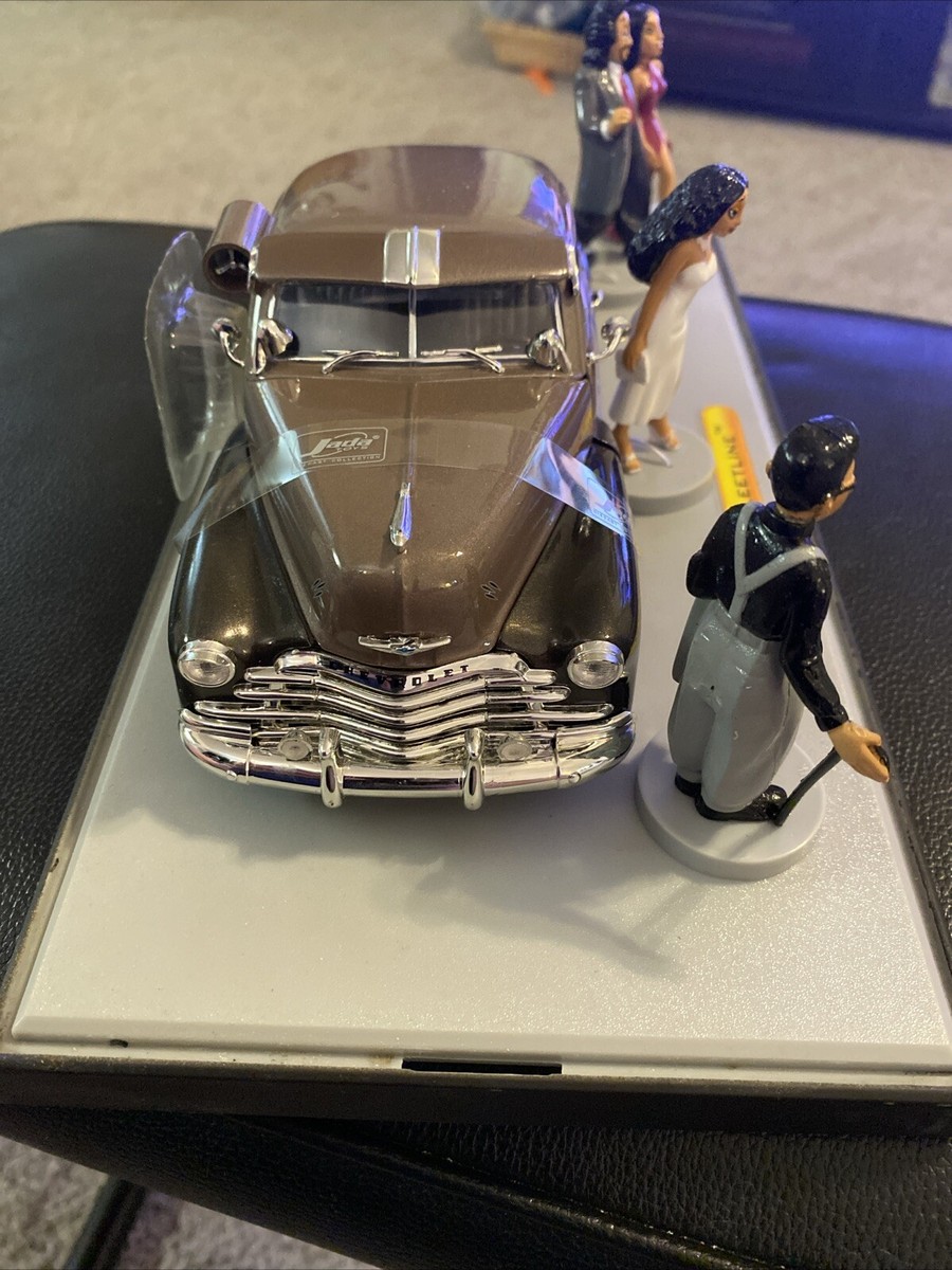 Jada Toys 1/24 ホーミーズ 47’ Chevy Fleetline Homie Rollerz '47 Chevy Fleetline, 1:24 Scale, With 4