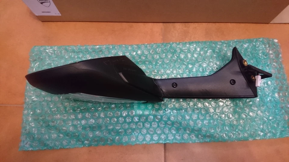 RETROVISOR DUCATI PANIGALE V2 / V4 2021 - Imagen 4 de 4