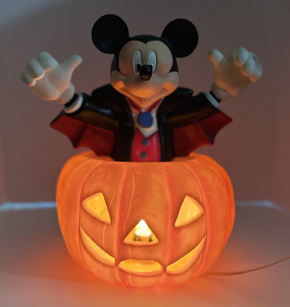 Vampire Mickey ハロウィン飾り Vintage Disney Vampire Mickey Mouse In Jack O Lantern