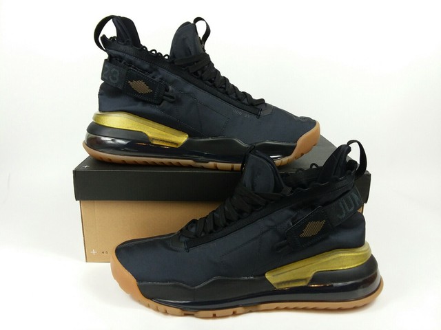 mens black and gold trainers