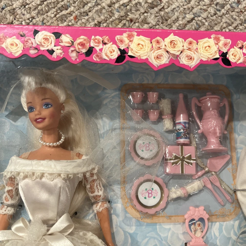 Vtg Vintage 1996 NRFB Barbie & Ken Special Edition Wedding Fantasy Gift Set - Image 3 of 4