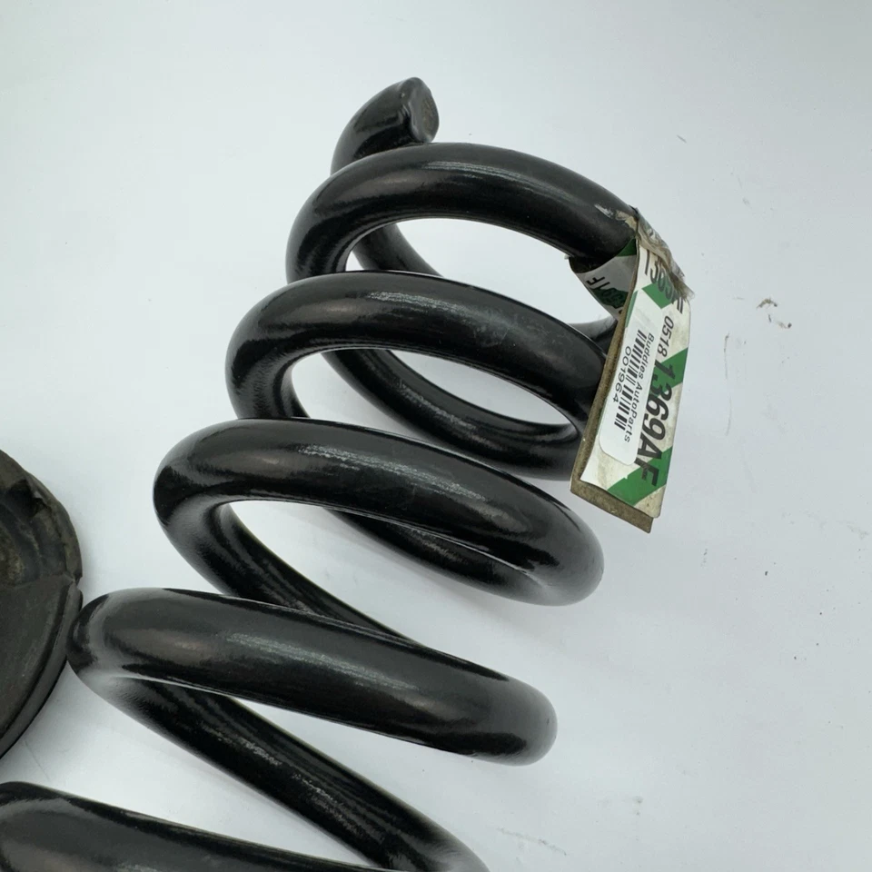 Muelles helicoidales traseros derechos Dodge Challenger 2015-2023 05181369AF OEM Foto 4 de 4