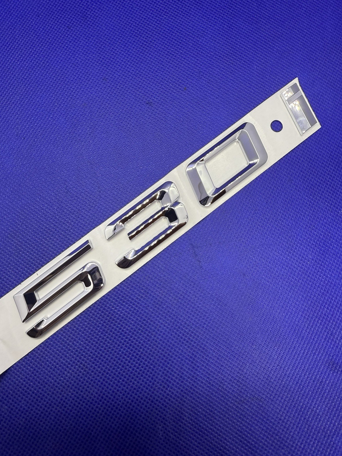 Monogramme Chrome BMW 530 530i Origine Constructeur Finition Premium Malle Arrière