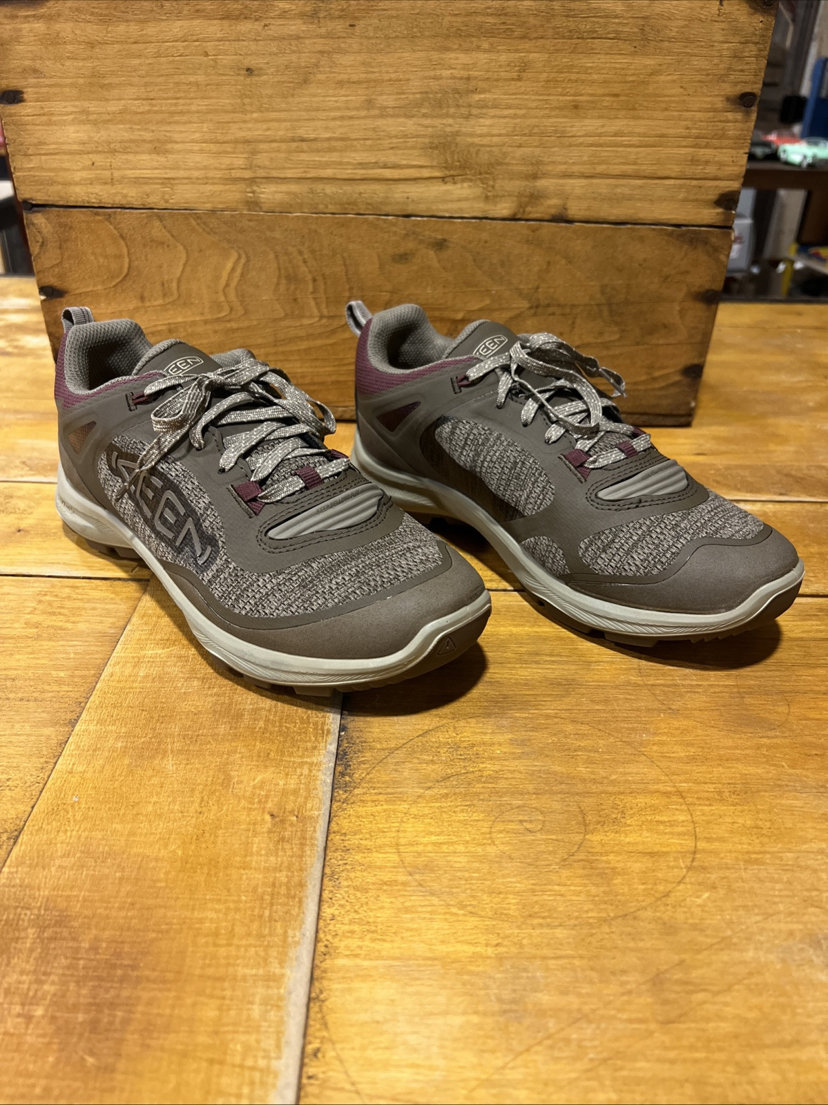 Scarpe da tennis Keen Terradora Flex mensa Windsor vino impermeabili escursionismo taglia 7