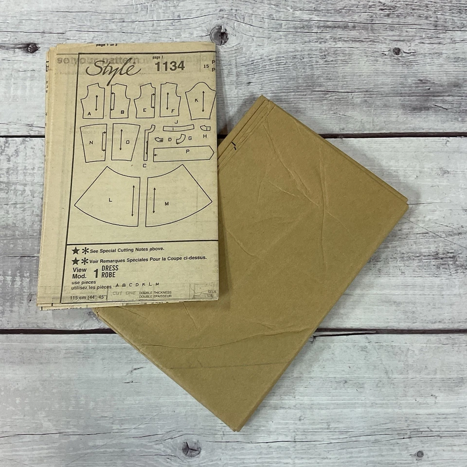 Style 1134 Sewing Pattern Dress Drop Waist Long Sleeve Skirt Options 16-20 UNCUT - Image 3 of 3