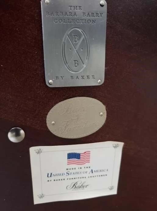 Mesa auxiliar vintage de pedestal de caoba para muebles de panadero colección Barbara Barry Foto 2 de 4