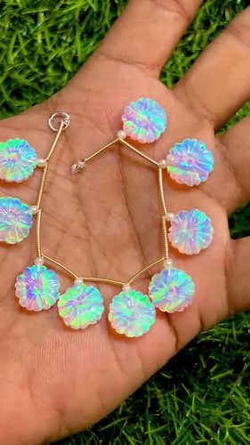 Nuovissimo opale gelatina intagliato a mano fiore gemma creazione gioielli, dimensioni 12 mm 9 pezzi - Video 1 di 1