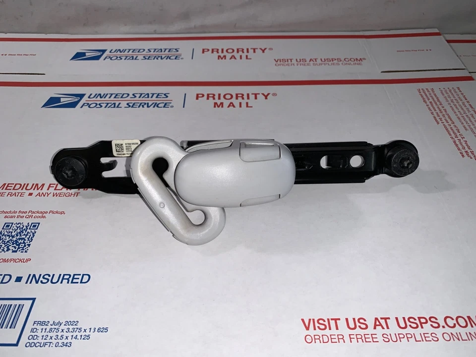 Ajuste de altura del cinturón de seguridad delantero Fiat 500X 2016-2018 OEM Foto 4 de 4