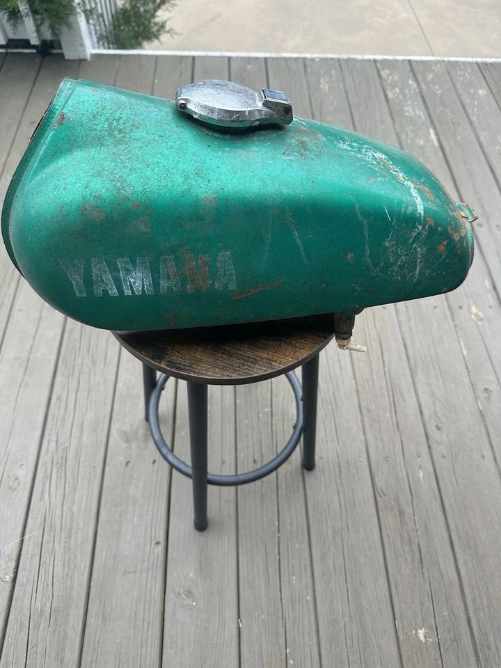 Tanque Yamaha CT1 CT2 1972 sin agujeros Foto 2 de 4