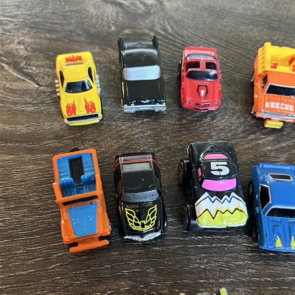 1980s Galoob Micro Machines, Cars, Planes Construction Surf Shop Van Tow Truck - Image 2 of 4