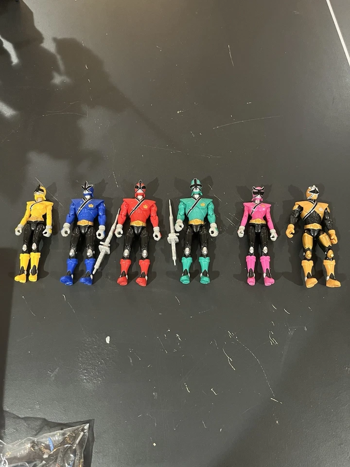 Figuras Power Rangers Samurai Megazord con garra Megazord y Ranger Foto 4 de 4