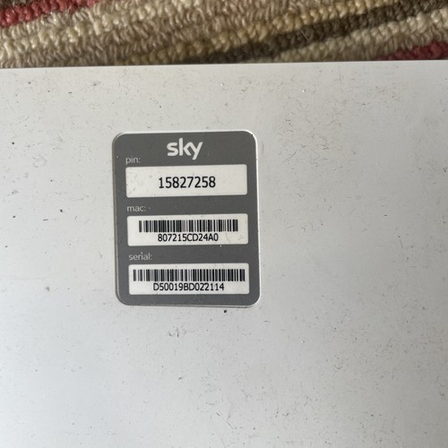 Sky Q Wireless WiFi Booster Extender Model SE210A - Photo 3/7