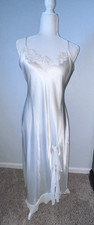 Vtg LINEA DONATELLA Long Night Gown Sz L White Embroidery Low Back Bridal Satin