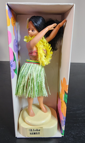 MUSIC BOX Hawaiian Tiki PLASTIC HULA GIRL Aloha DANCING CUTIE! Souvenir 10" TALL - Picture 1 of 8