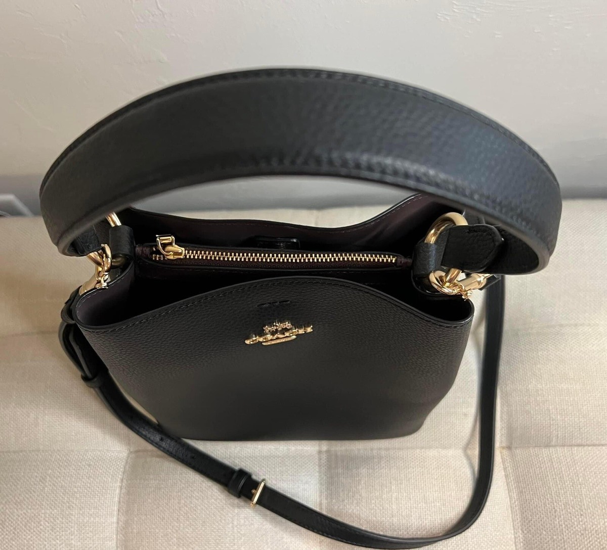 Coach Mini City Bag Black レザー 7105 Coach Vintage Black Leather Mini City Bag Coin Purse