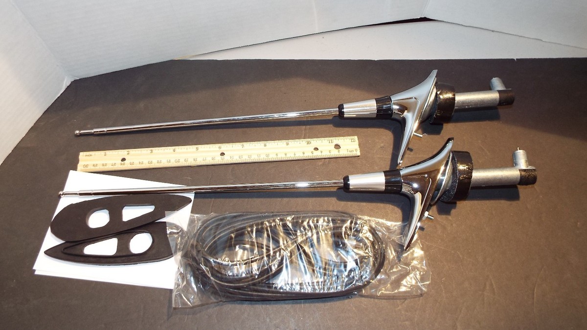 61 62 CHEVY IMPALA PAIR RIGHT & LEFT REAR ANTENNA ASSEMBLYS w