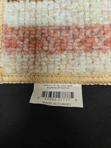 2pc Lot Of Scatter Accent Rugs W/Non Skid Latex Back 22" x 32" Each 100% Nylon - Picture 7 of 10