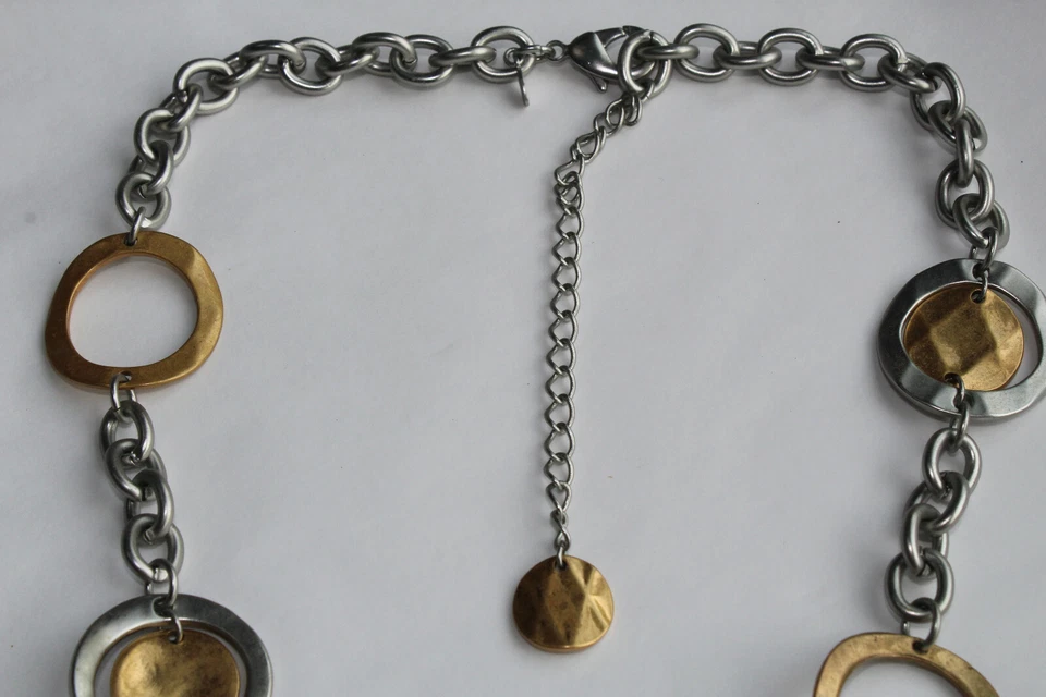 Collar Cadena Círculo Abierto 21-25" Tono Plateado 2 Tonos PREMIER DESIGNS Foto 3 de 4