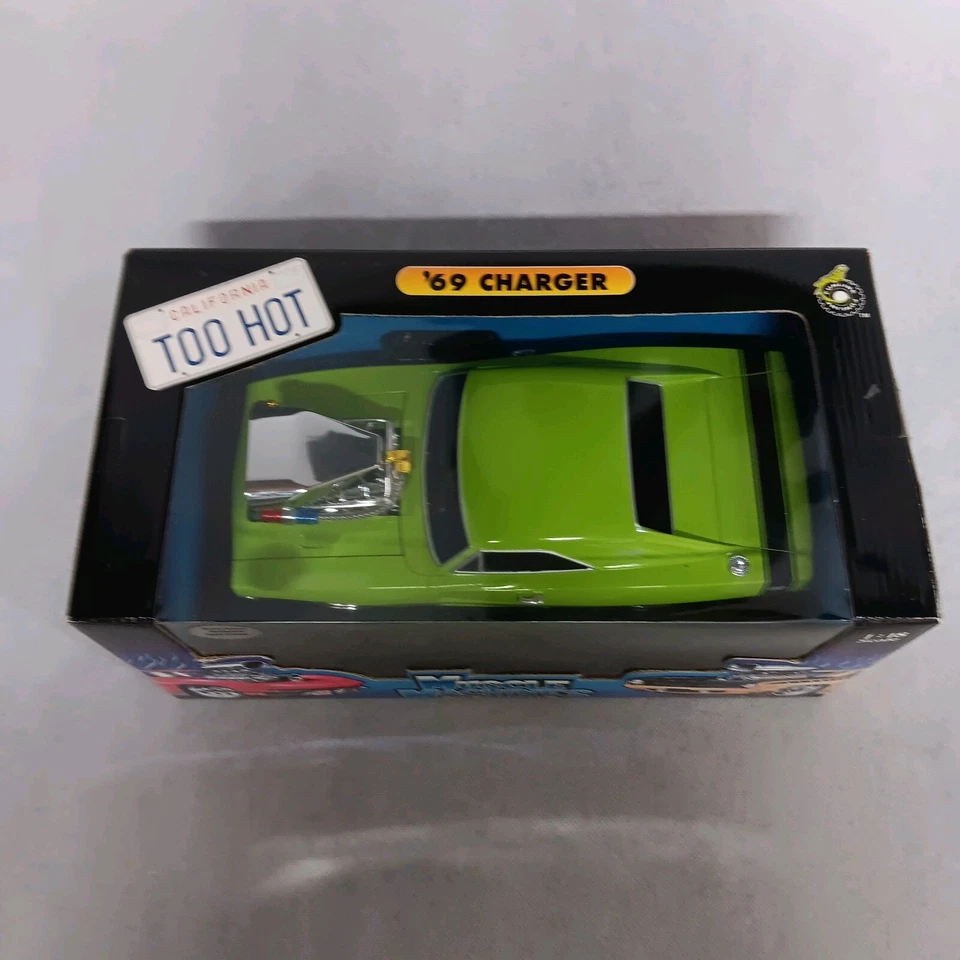 Muscle Machines 69 Dodge Charger Green Chrome 1:18 New In Box California Too Hot - Image 2 of 4
