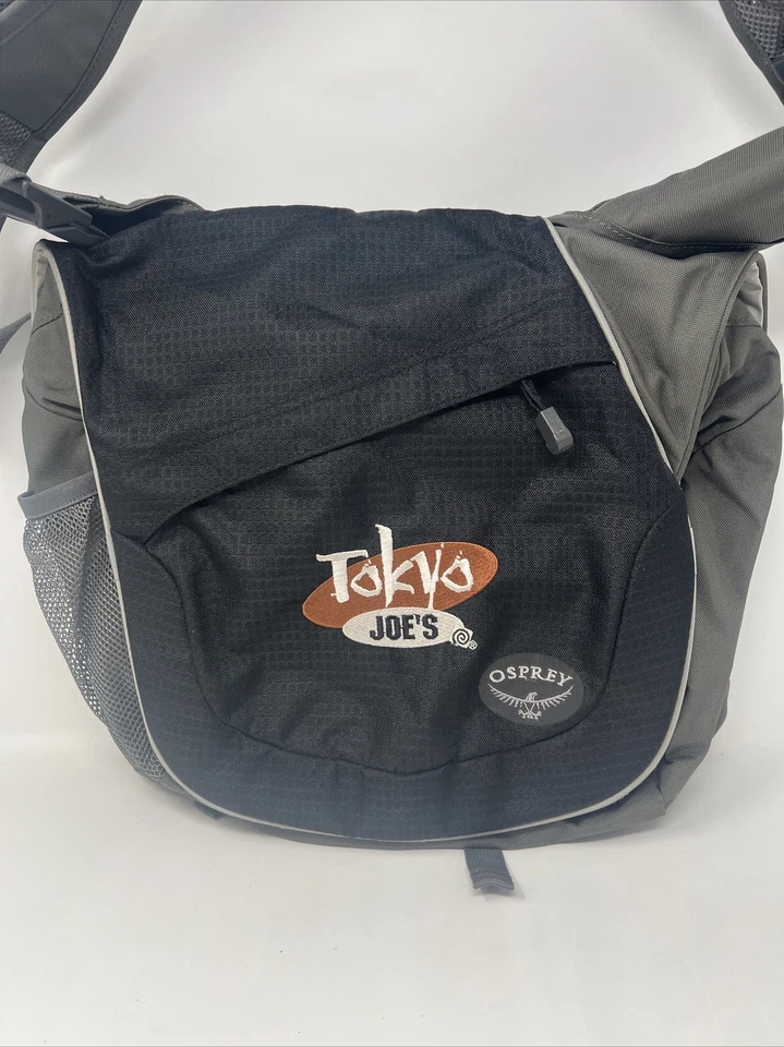 OSPREY Courier Bolso Mensajero Acolchado Verde Negro Tokyo Joes Laptop Tablet iPad EC Foto 2 de 4