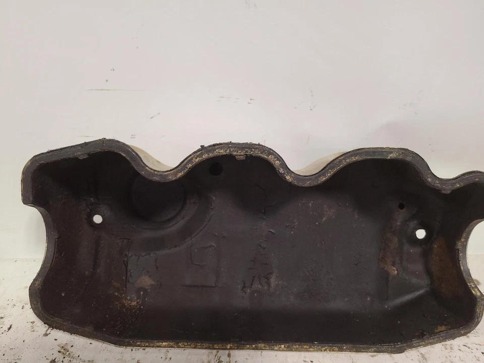 Used Engine Valve Cover fits: 1996 Plymouth Voyager Grade A Foto 2 de 4