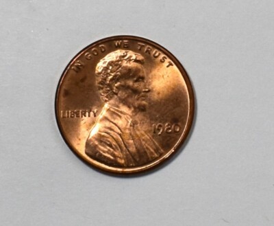 1980 Lincoln Penny NO Mint Mark Rare Coin Red Collar Errored Plus