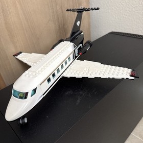 LEGO City Airport VIP Service 60102  